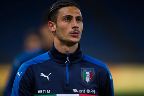 尤为突出 尤为突出