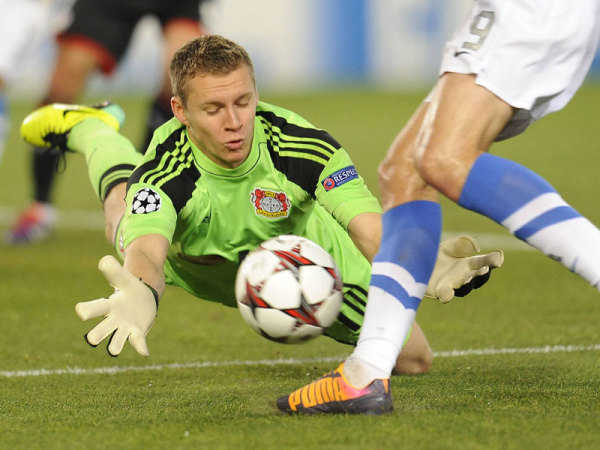 散步看戏错 散步看戏错